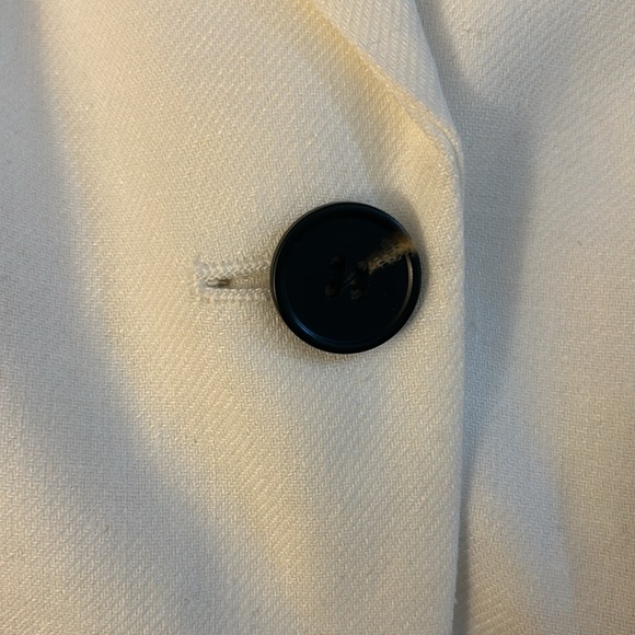 Large linen like blazer - Picture 3 of 8